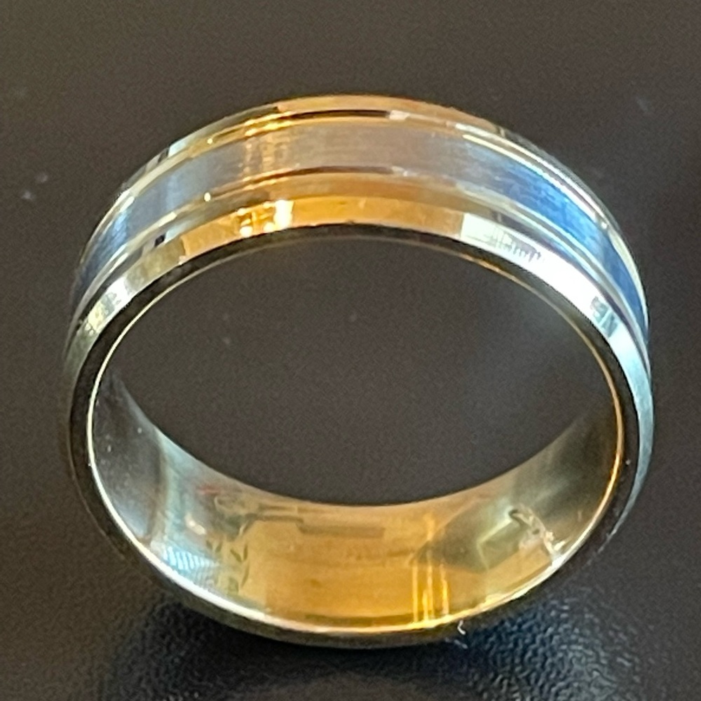 Elegant Gold and Silver titanium steel Band Ring - Picture 2 of 10